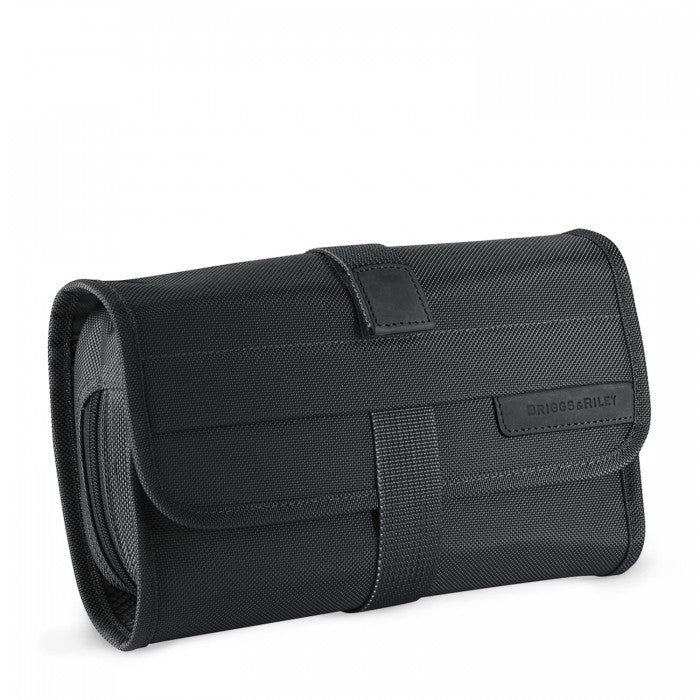 Briggs & Riley Baseline Compact Toiletry Kit