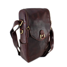 Load image into Gallery viewer, Cheyenne Leather 2-Bottle Bag
