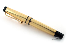 Load image into Gallery viewer, Aurora Optima Oro Massiccio Jewelry Collection Solid 18k Gold Fountain Pen - M
