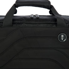 Load image into Gallery viewer, B/Y Ulisse 18&quot; Duffle - Zoom in Front Panel
