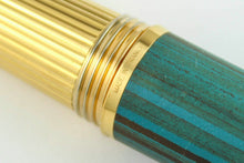 Load image into Gallery viewer, Cartier Limited Edition Dandy Green Ebonite LE Fountain Pen
