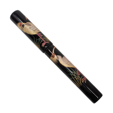 Load image into Gallery viewer, Danitrio GK-1031 Genkai &quot;Toki&quot; (Japanese Crested Ibis) Fountain Pen Capped Side 3
