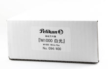 Load image into Gallery viewer, Pelikan Souverän White Ray M1000 Raden Fountain Pen
