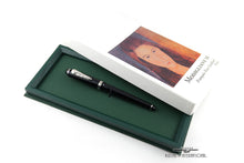 Load image into Gallery viewer, The black fountain pen arranged with the presentation box on a white background. 
