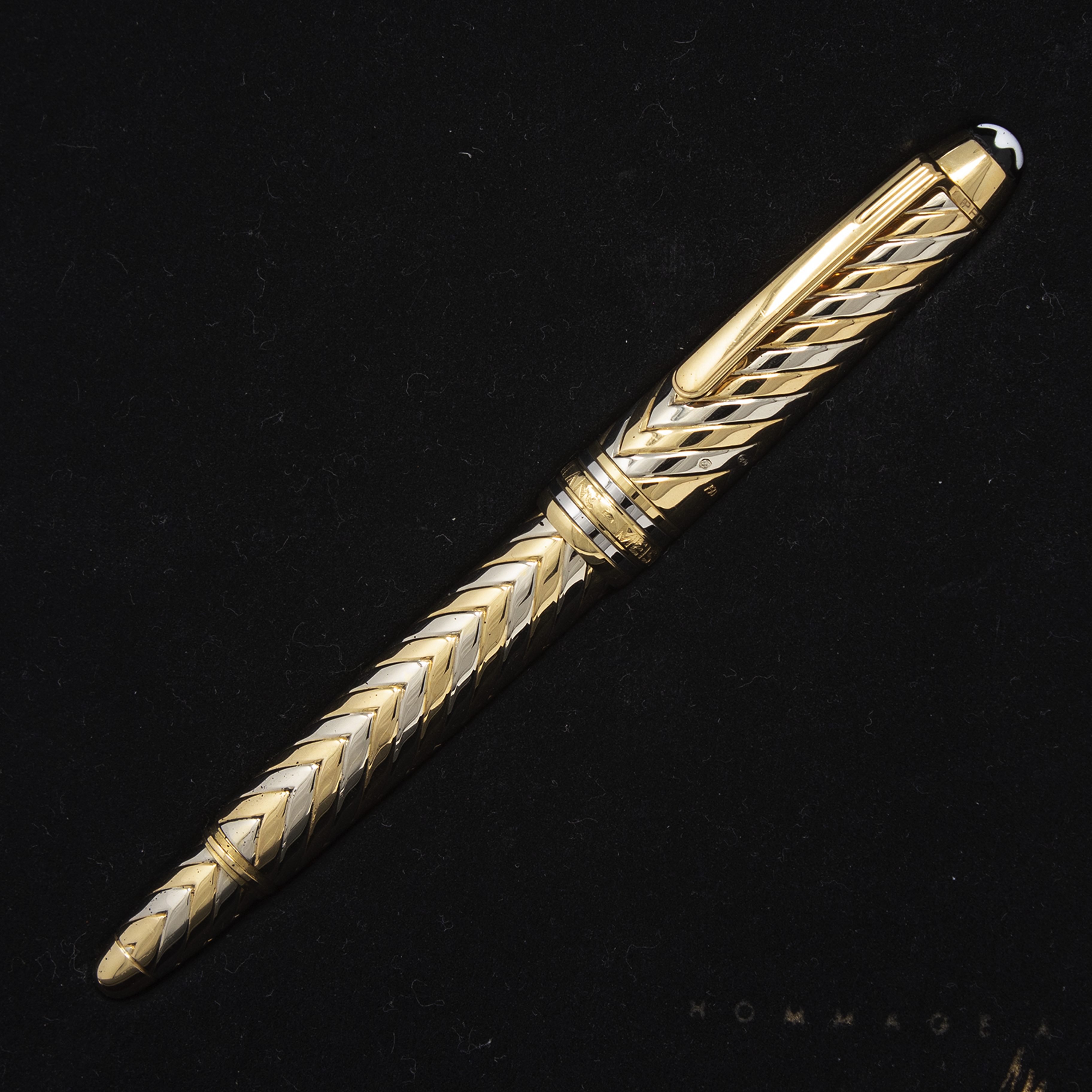 モンブラン MONTBLANC Solitaire Solid Gold 750 Montblanc Meisterstuck Chevron Solitaire Solid Gold Fountain