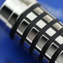 Load image into Gallery viewer, Close up to the pen body, there is a small brushmark.
