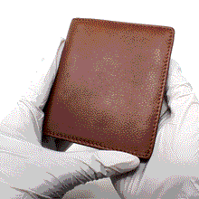 Load image into Gallery viewer, Animated image opening and showing the brandy wallet's features.
