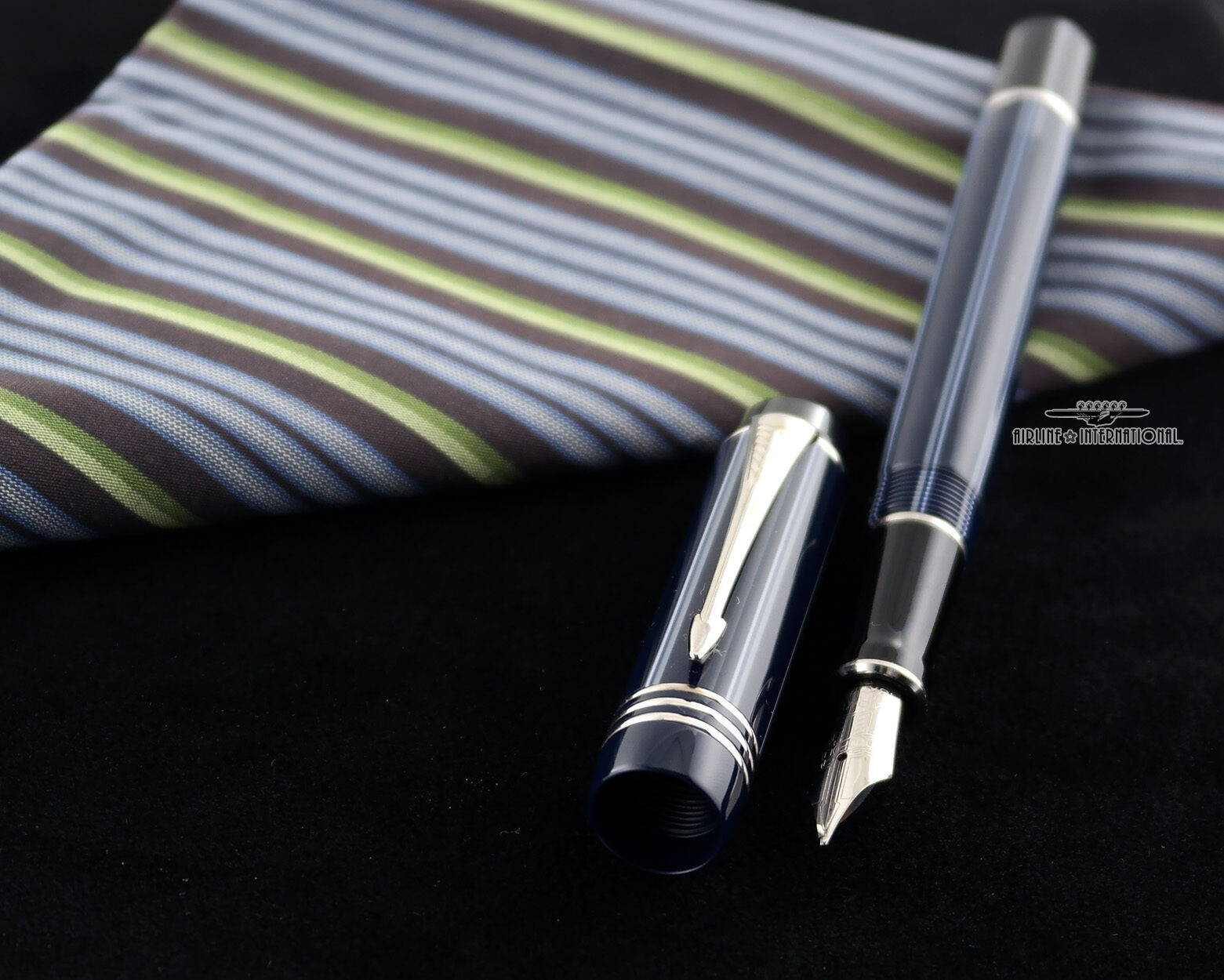 Parker Duofold International Pinstripe Fountain Pen - M | Airline Intl