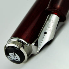 Load image into Gallery viewer, Top Cap and Nib Close-Up
