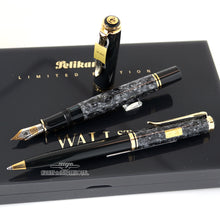 Load image into Gallery viewer, The fountain pen and ballpoint pen arranged a top the presentation box. 
