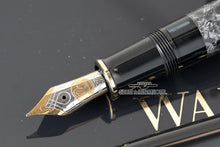 Load image into Gallery viewer, Pelikan Wall Street Limited Edition M800 Fountain Pen &amp; Ballpoint Set

