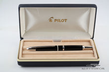 Load image into Gallery viewer, Pilot Vanishing Point Black Ballpoint Pen SOLD OUT EDITION
