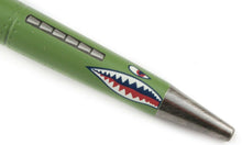 Load image into Gallery viewer, Close up to the grip section of the pen
