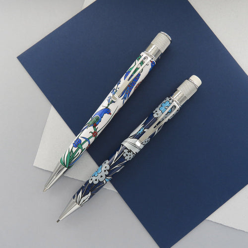 Front view of the Iznik Garden pen and pencil set. 