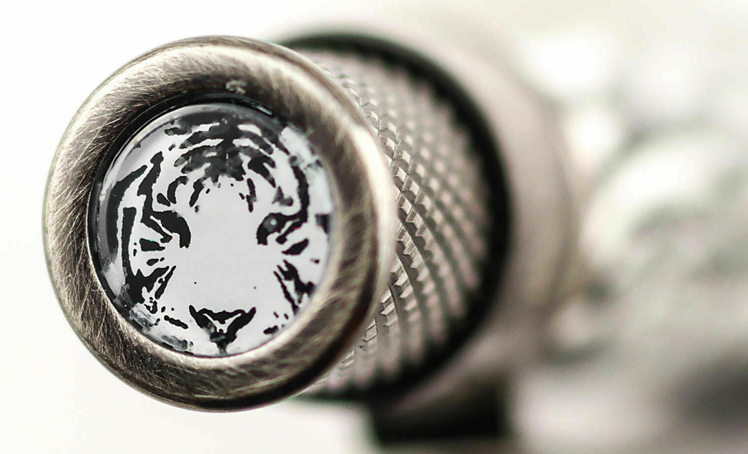 The MET - Chinese Tiger Rank Badge Rollerball — Retro 1951