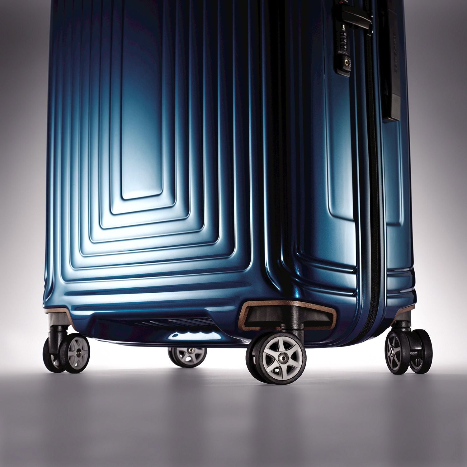 KAIEN Samsonite Neopulse Spinner 94L Samsonite Neopulse - Spinner
