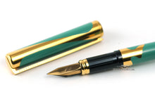 Load image into Gallery viewer, S.T. Dupont Art Nouveau Green Limited Edition Fountain Pen
