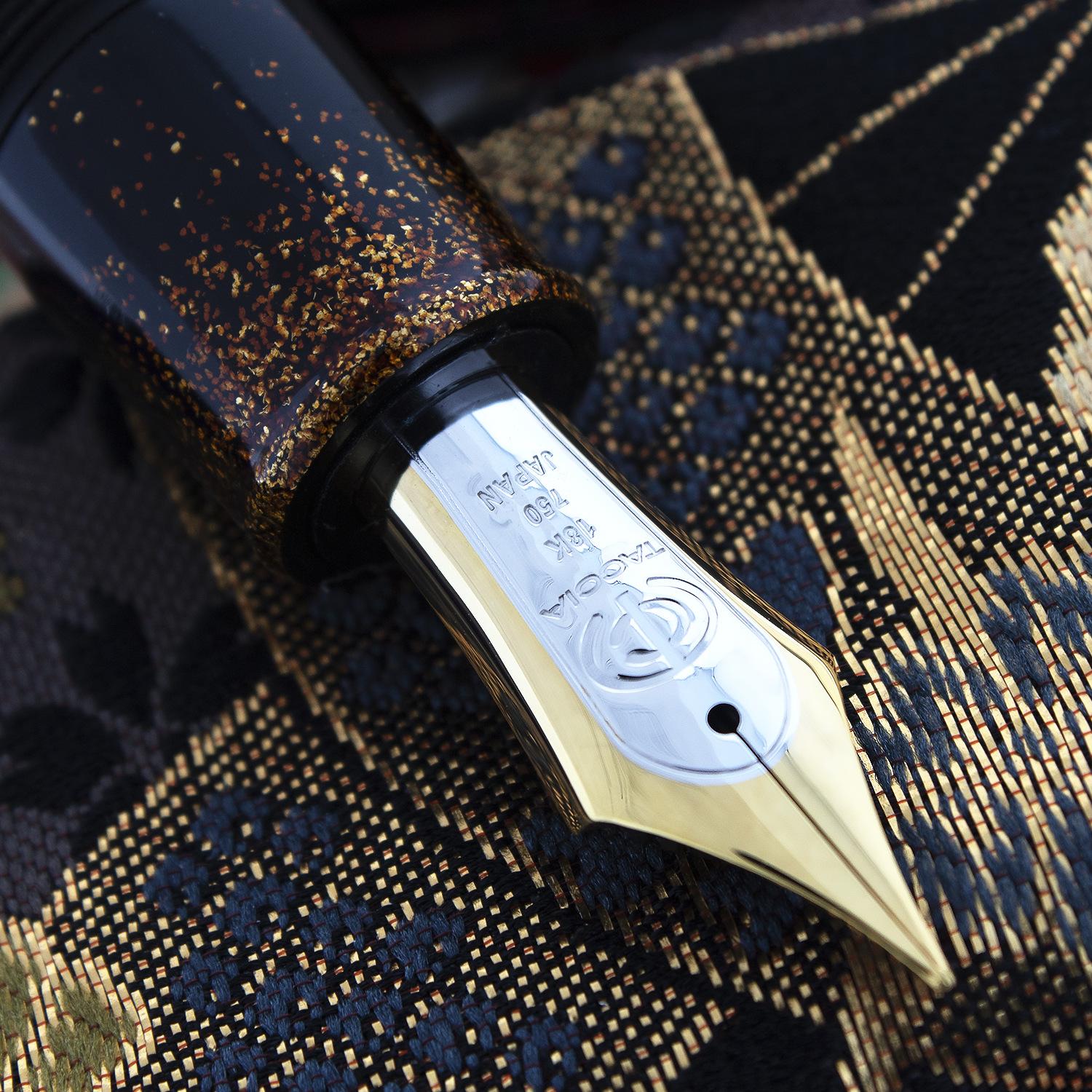 Taccia Empress Fujiyama (Mount Fuji) LE Fountain Pen | Airline Intl