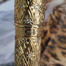Load image into Gallery viewer, Urso Leopard 18k Gold and Diamond Fountain Pen, Limited Edition Number Close Up
